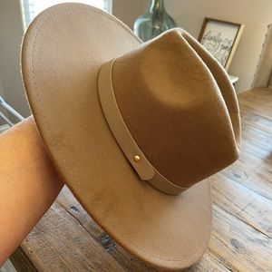 NWT Forever 21 Fedora Felt Hat